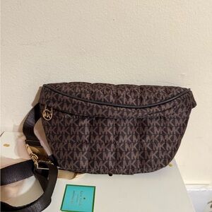 Michael Kors Dark Brown Logo belt bag